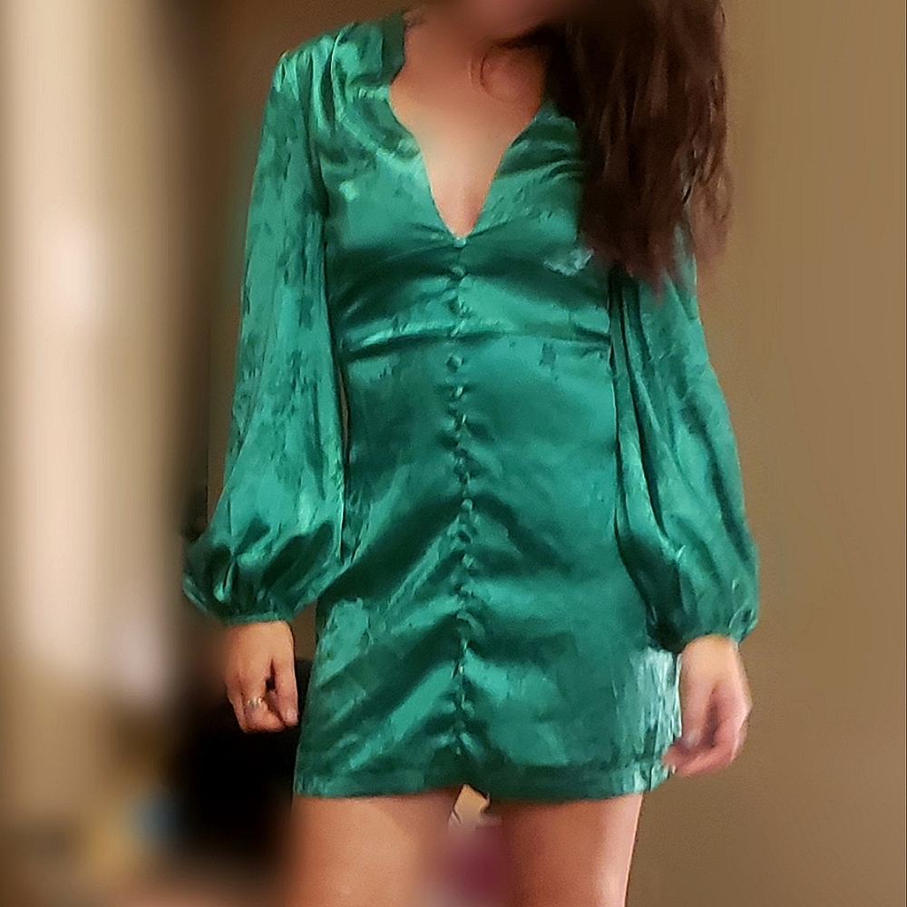 Gorgeous vintage mini dress